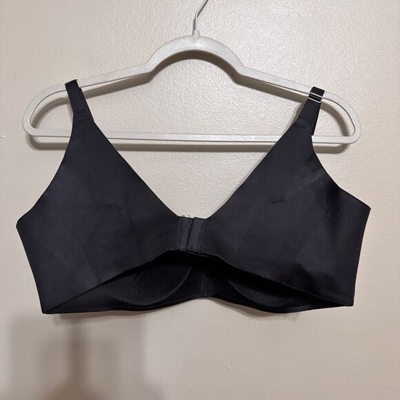 Soma Vanishing back lightly padded black bra size 40C - Picture 2 of 5